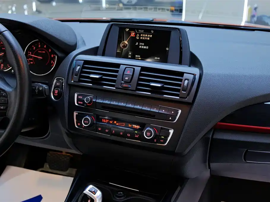 BMW 1 Series (Import) 2013 Facelift 118i Sport Model фото 20