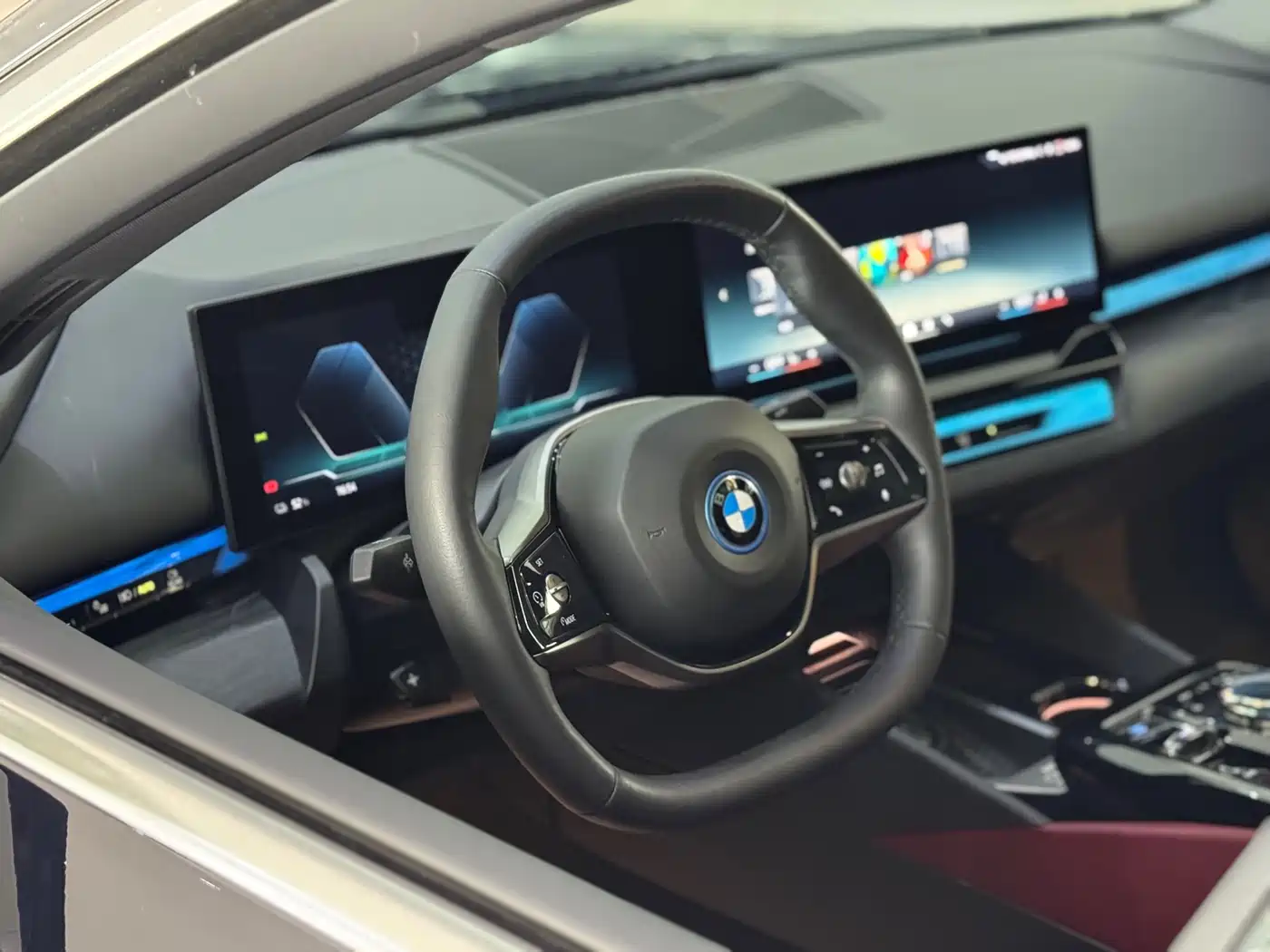 BMW I5