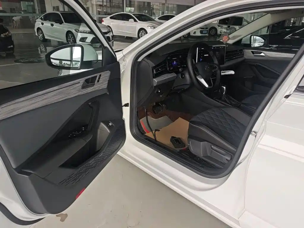 Volkswagen Sagitar, миниатюра 16