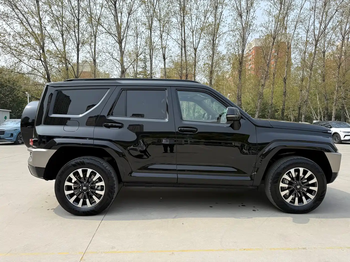 TANK TANK 700 NEW ENERGY