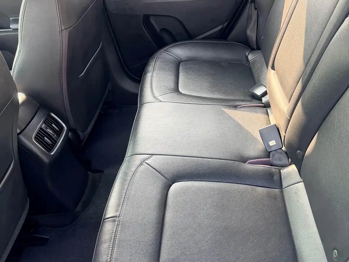 Kia Sportage 2015 2.0L Automatic 2WD GLS фото 9