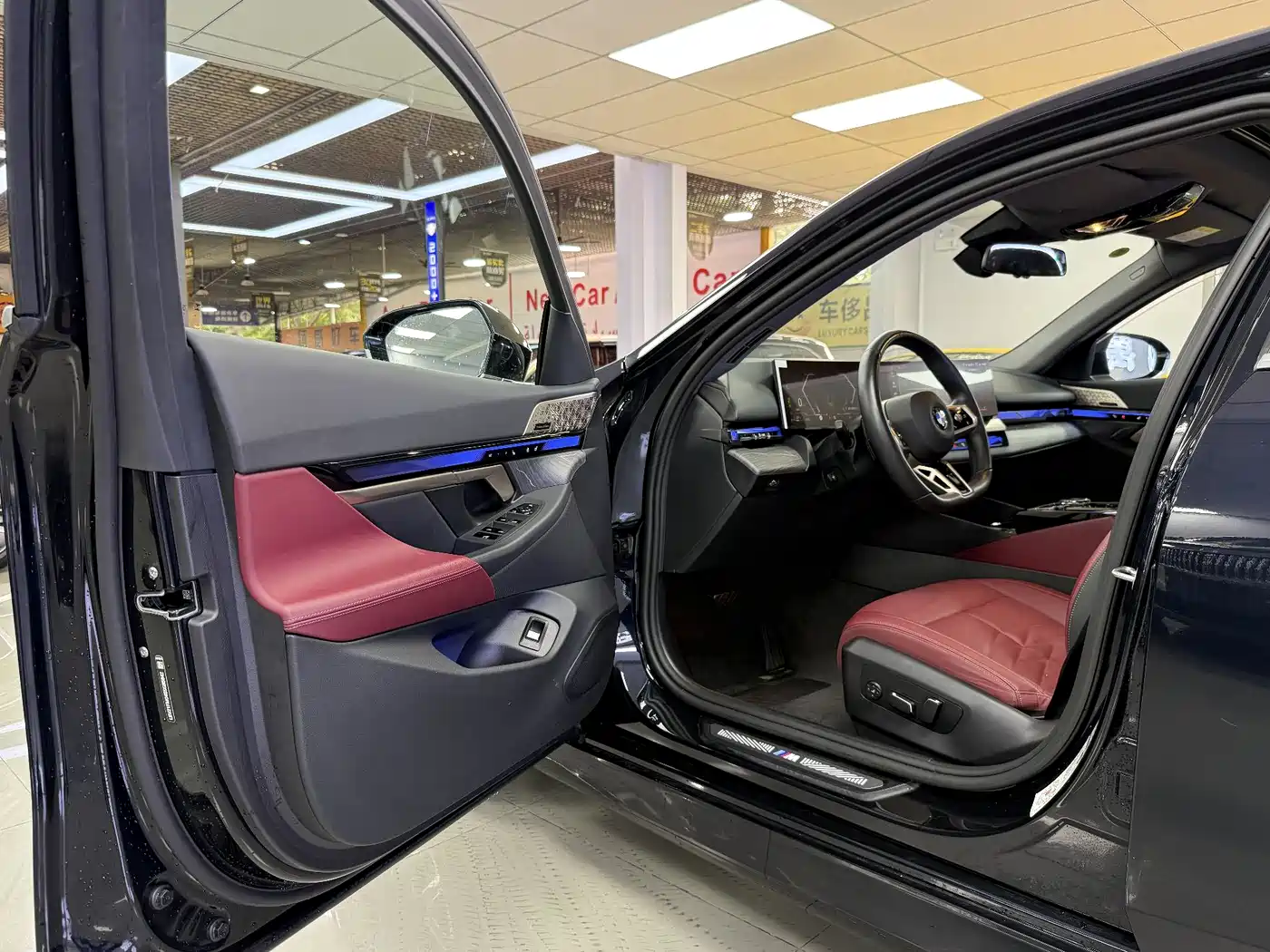 BMW 5 Series 2025 530Li Premium M Sport Package фото 14