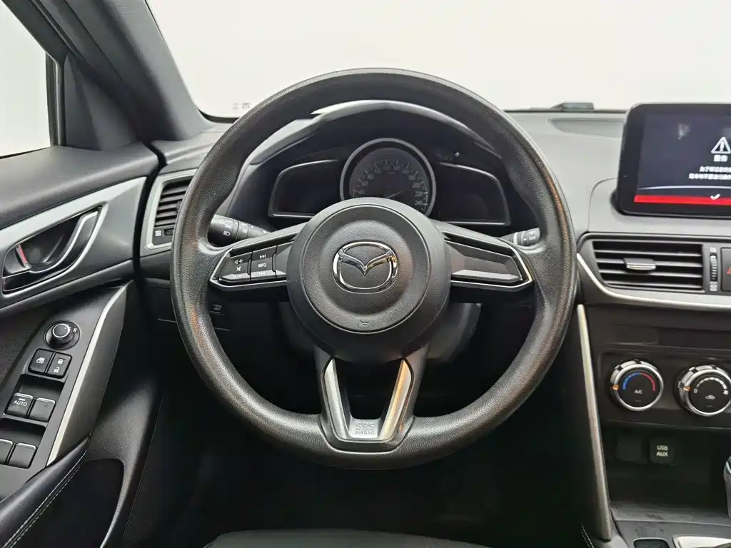 Фото 11 - Mazda CX-4