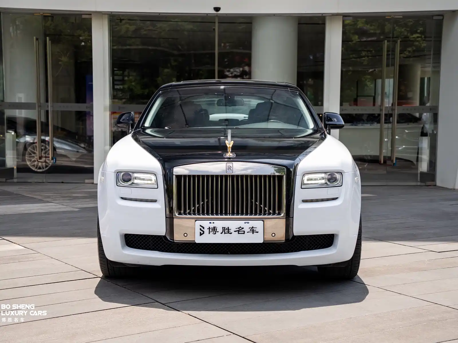 Фото 2 - Rolls-Royce Ghost