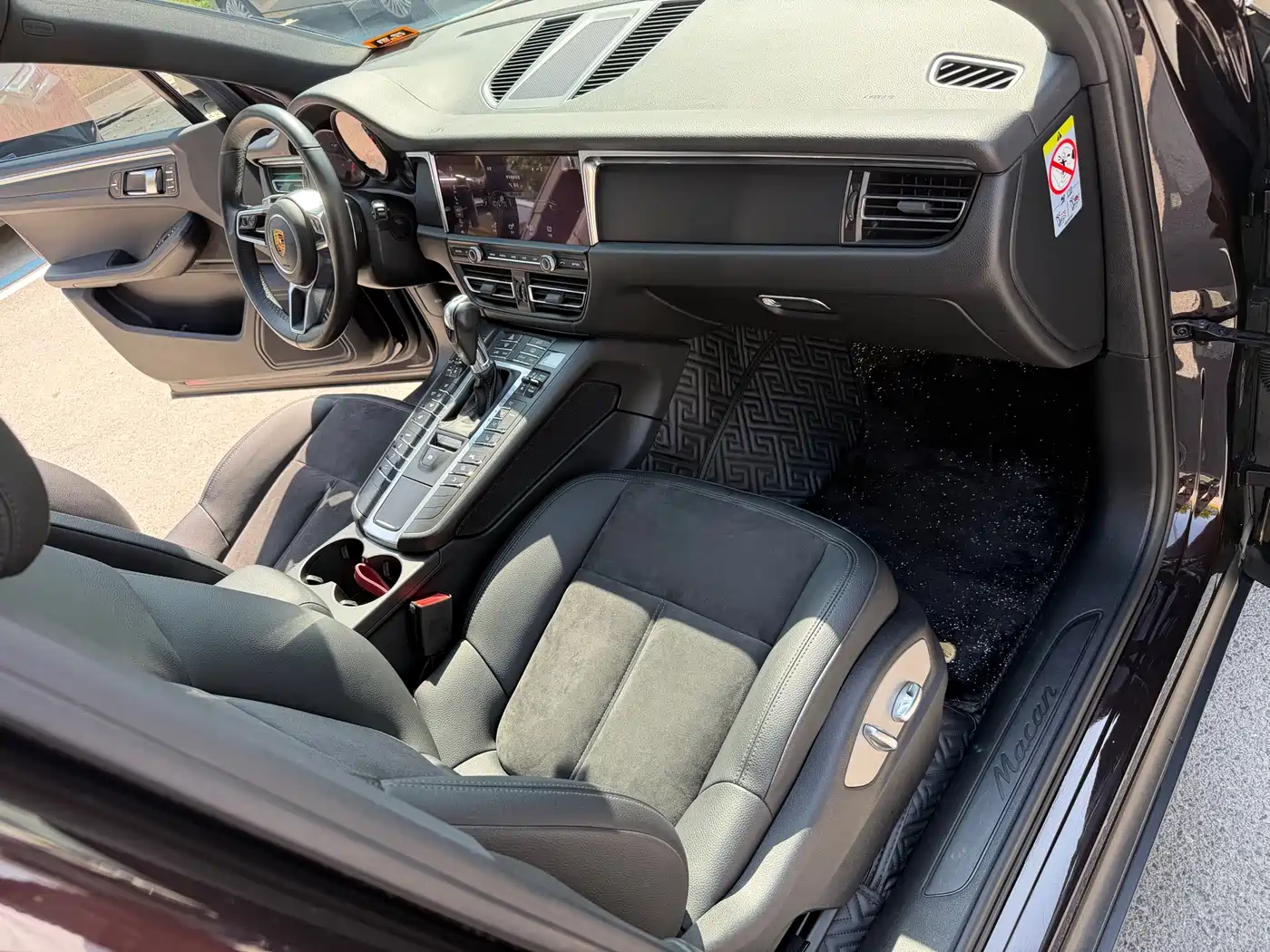 Porsche Macan 2018 Macan 2.0T фото 21