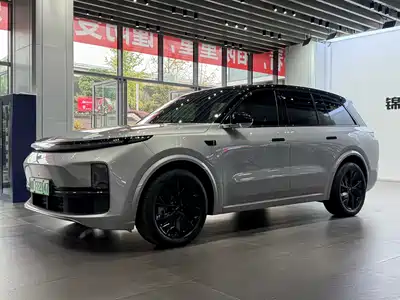 Li Auto L8