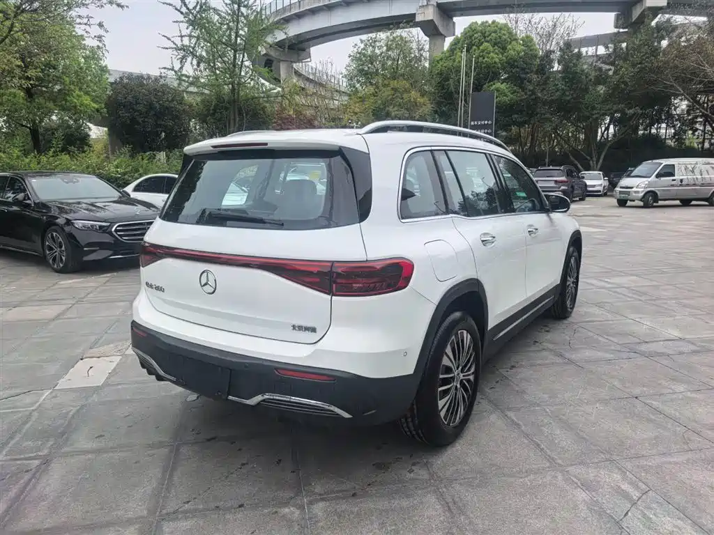 Mercedes-Benz EQB 2025 EQB 260 фото 6