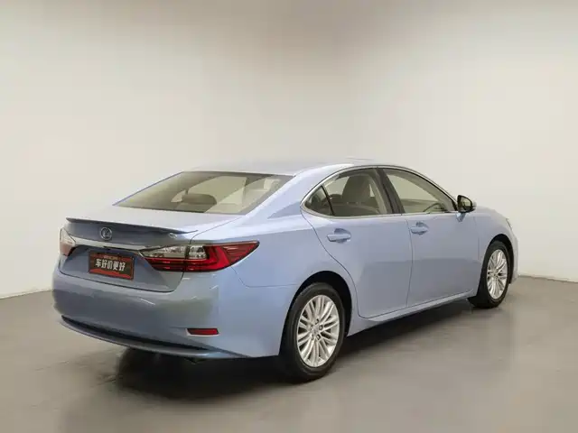 Lexus ES 2015 200 Elite Edition — фото 2