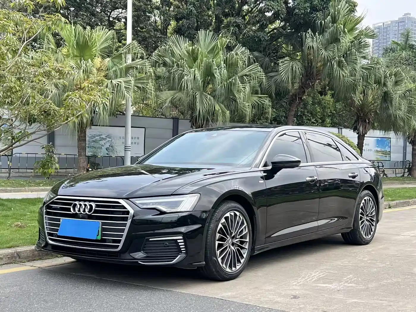 AUDI A6L NEW ENERGY