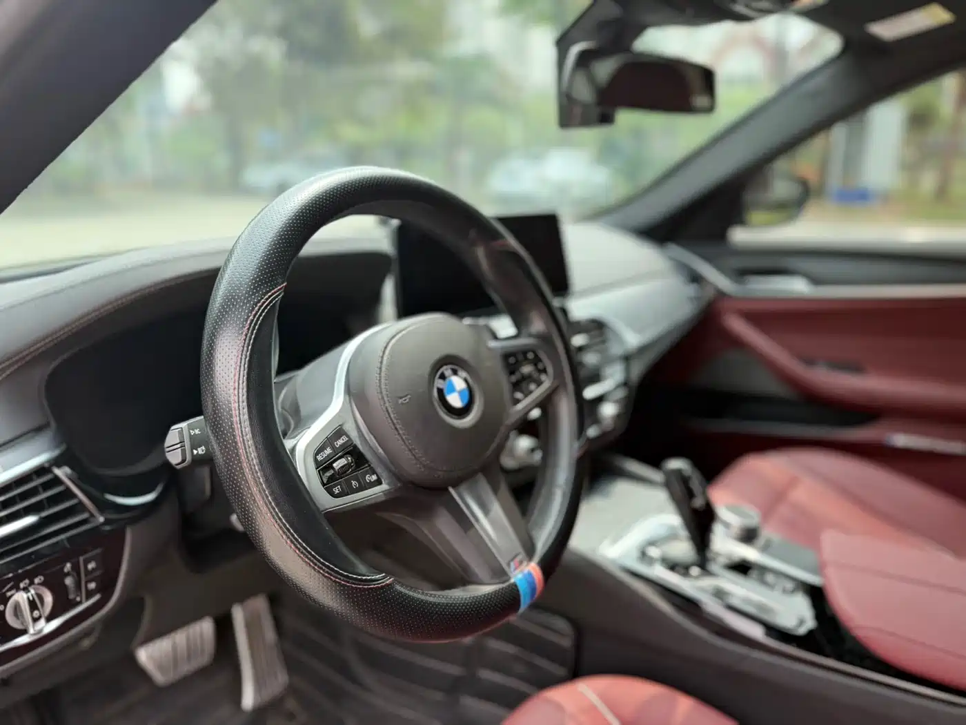 BMW 5 Series 2021 530Li Leading M Sport Package фото 7