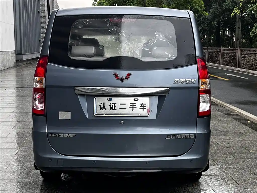 Wuling Motors Wuling Hongguang 2012 2010 1.4L Standard
