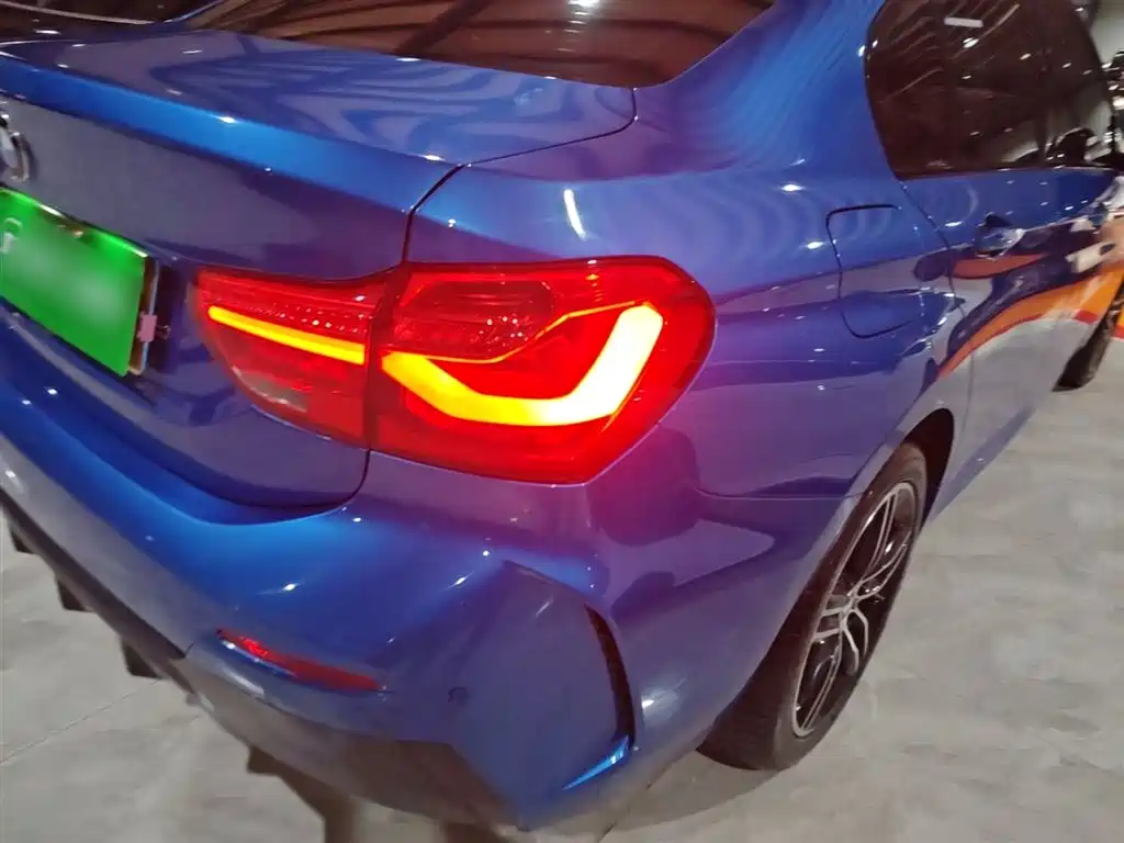 BMW 1 Series 2019 118i M Sport Package фото 8