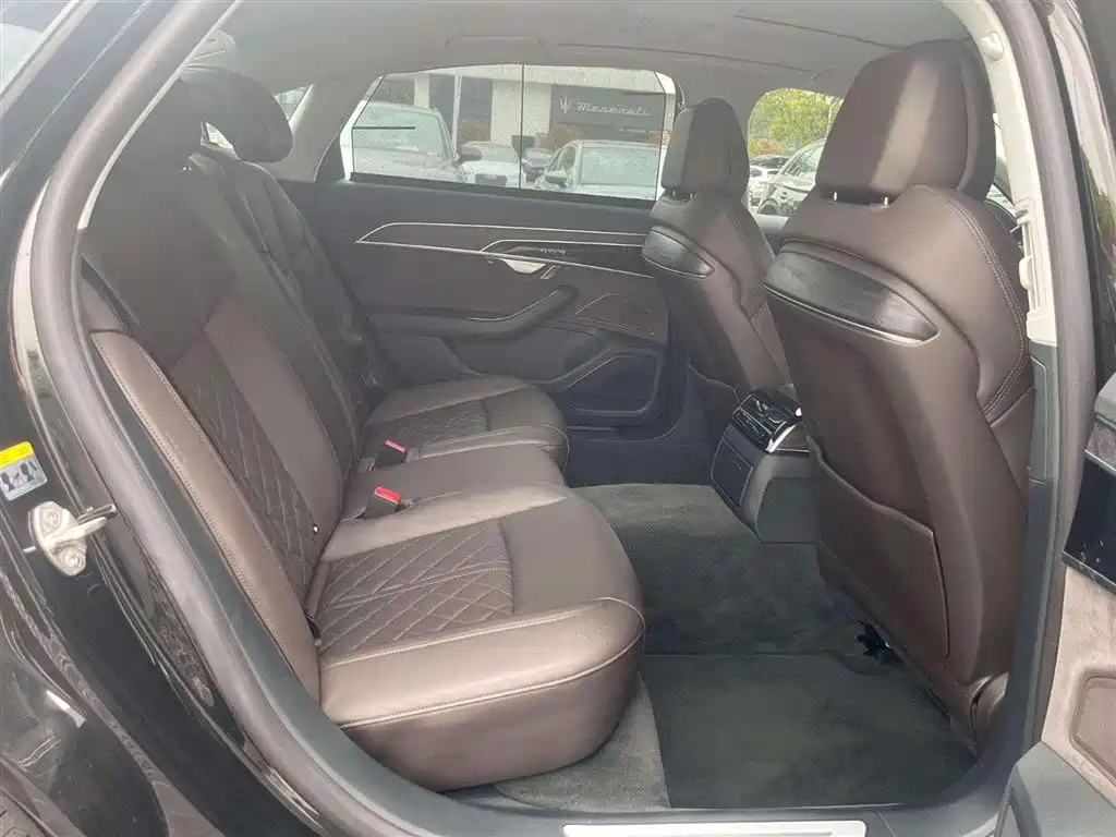 Audi A8 2021 A8L 50 TFSI quattro Comfort фото 10