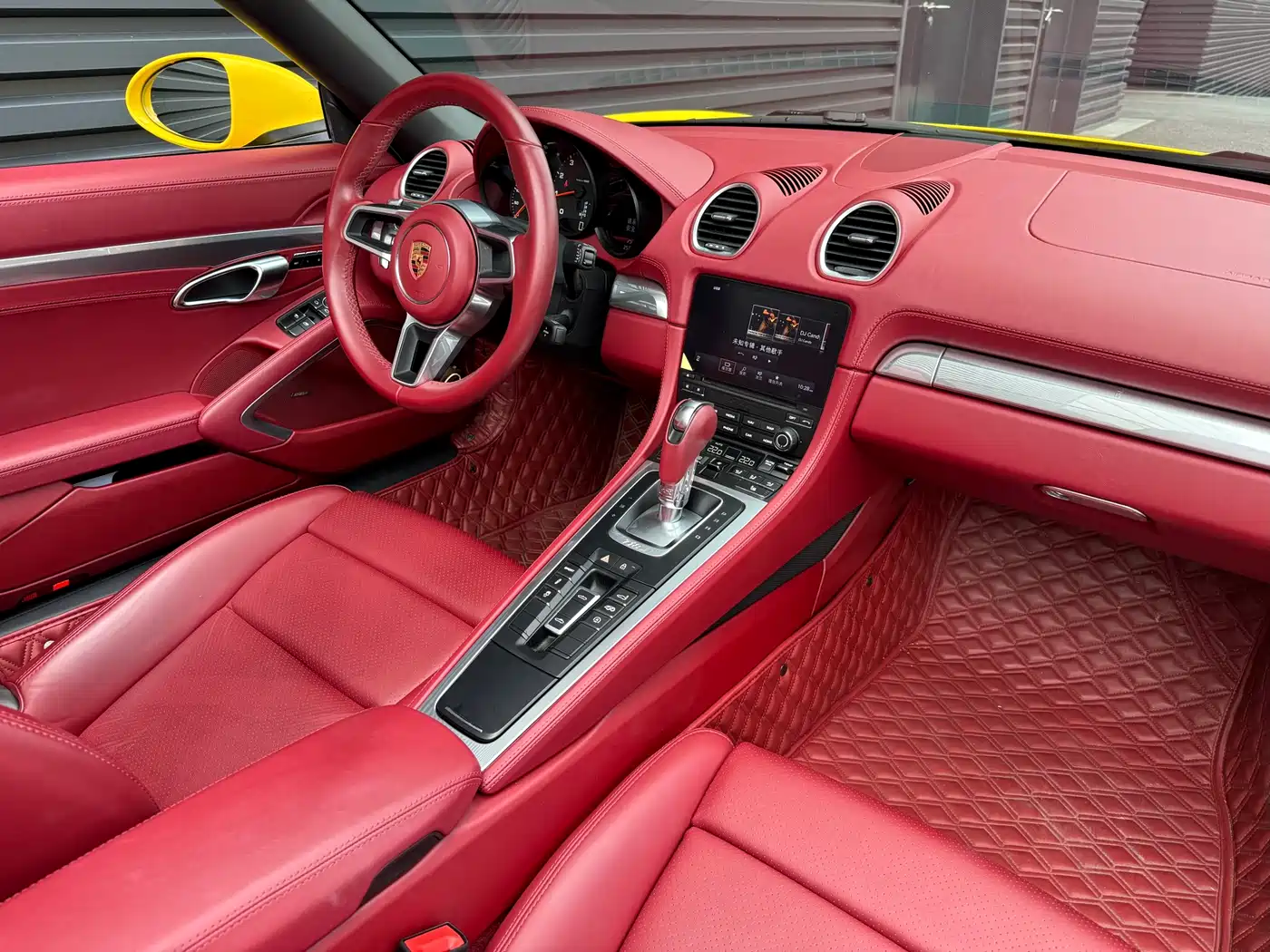 Porsche 718 2022 Boxster 2.0T фото 3