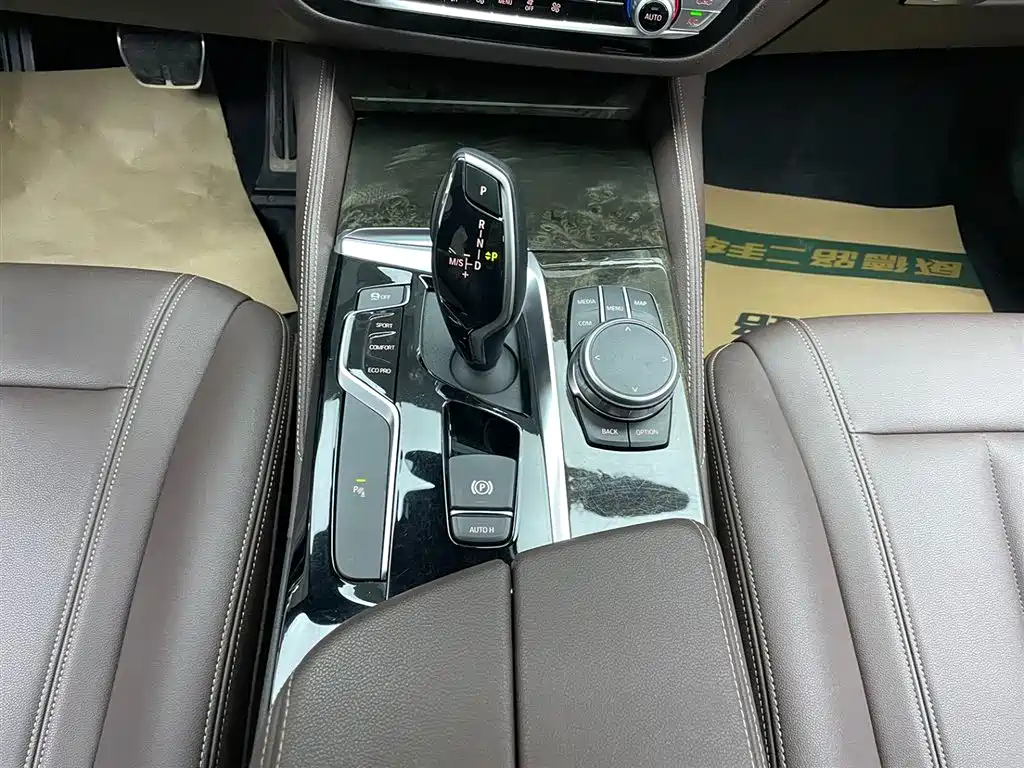 BMW 5 Series 2019 Facelift 525Li M Sport Package фото 25