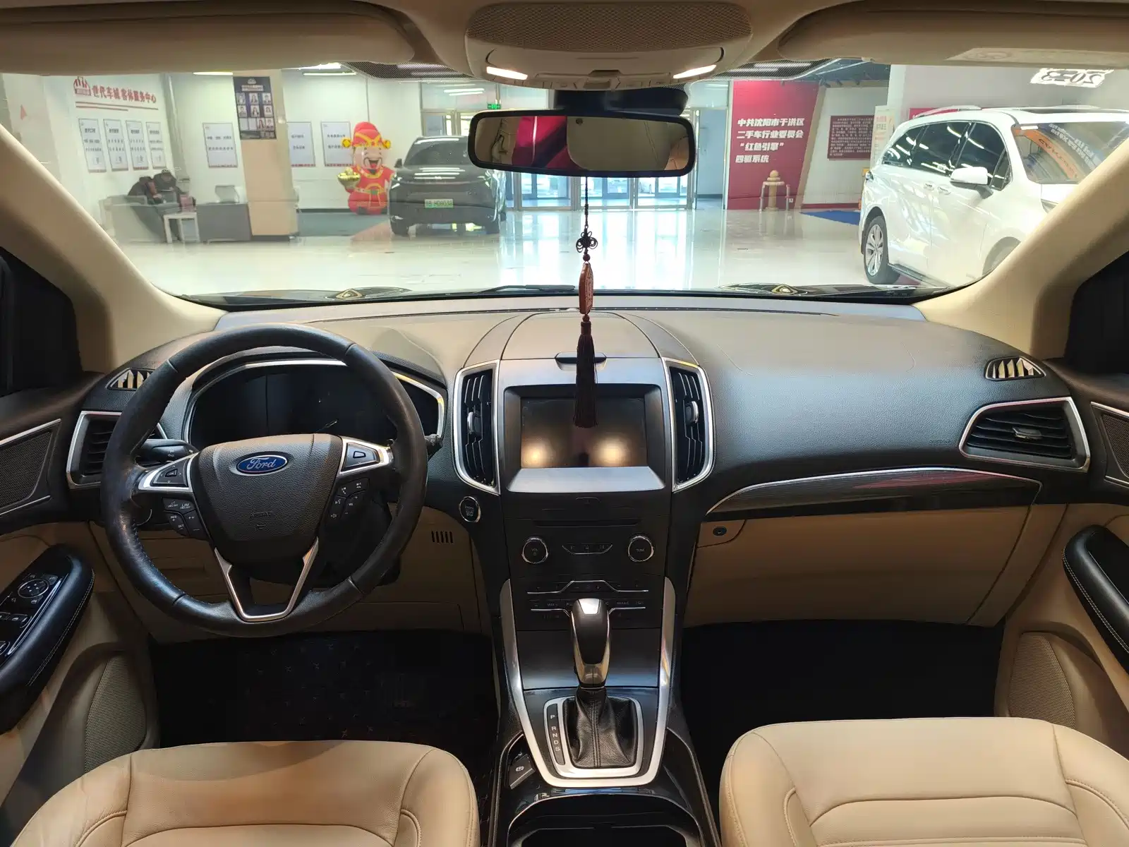 Фото 5 - Ford Edge