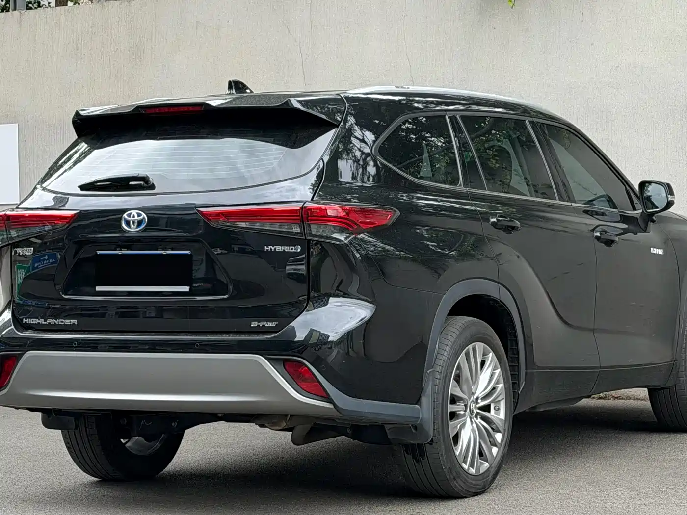 Toyota Highlander 2024 2.5L Smart Hybrid 4WD Luxury 7-seater фото 4