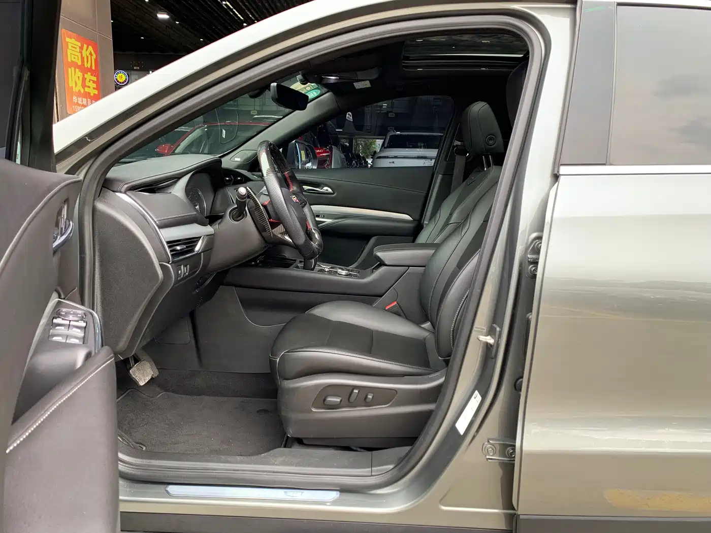 Cadillac XT4 2018 28T FWD Leading Edition фото 7