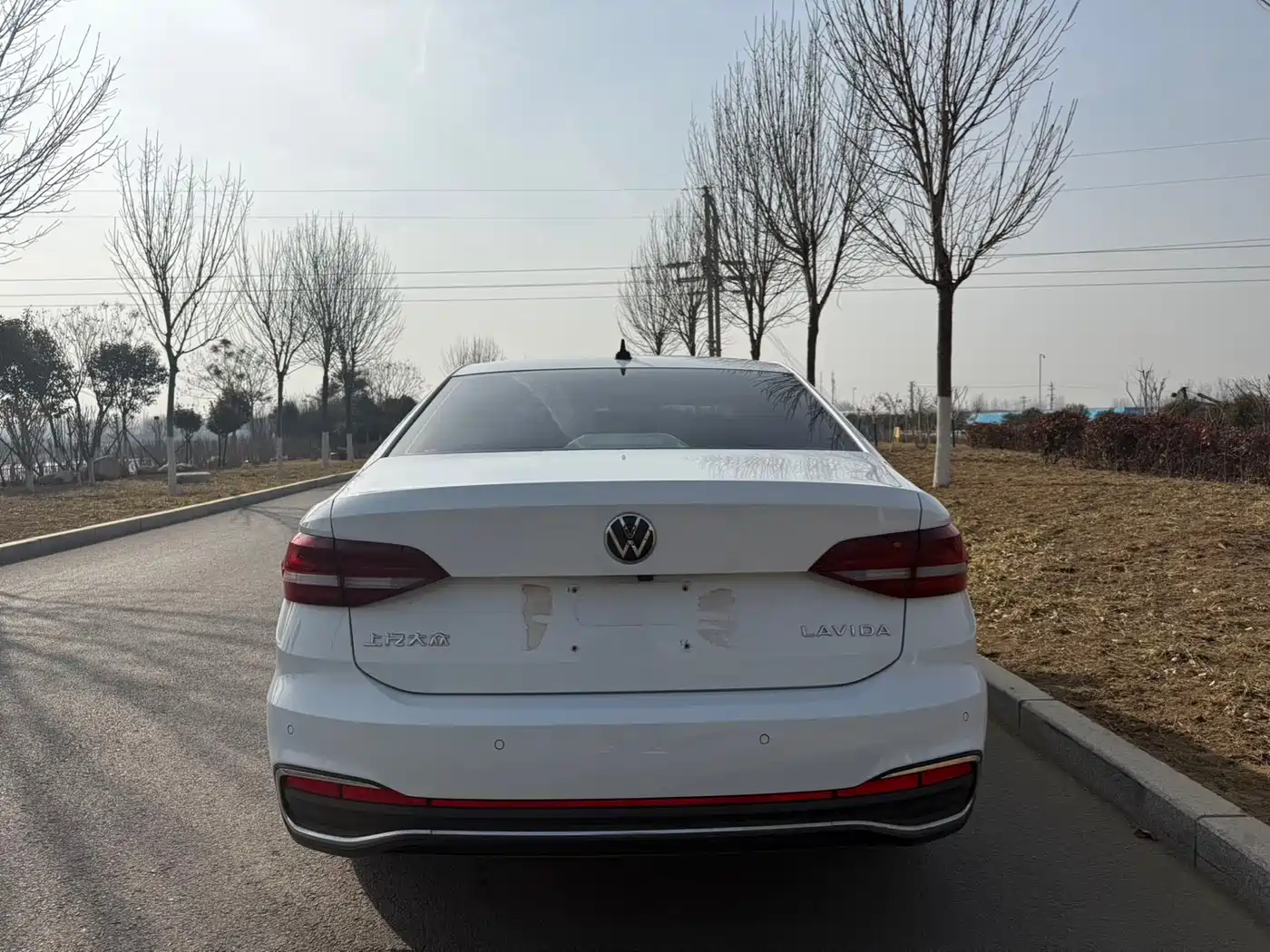 Volkswagen Lavida 2023 1.5L Auto Five Million Edition фото 8