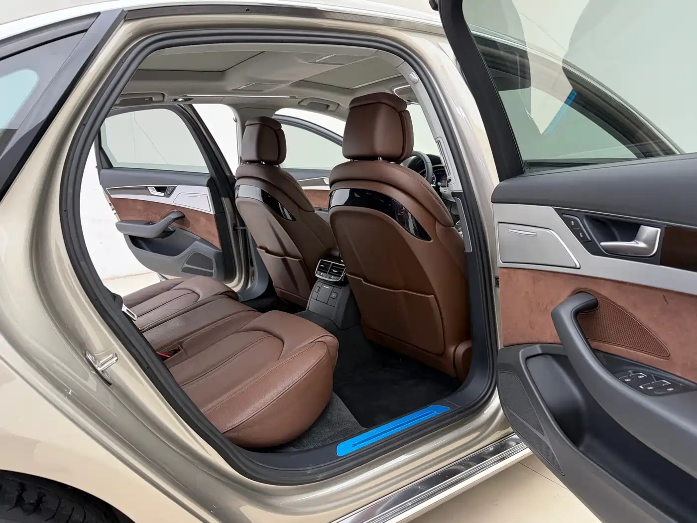 Audi A8 2013 A8L 45 TFSI quattro Comfort фото 17