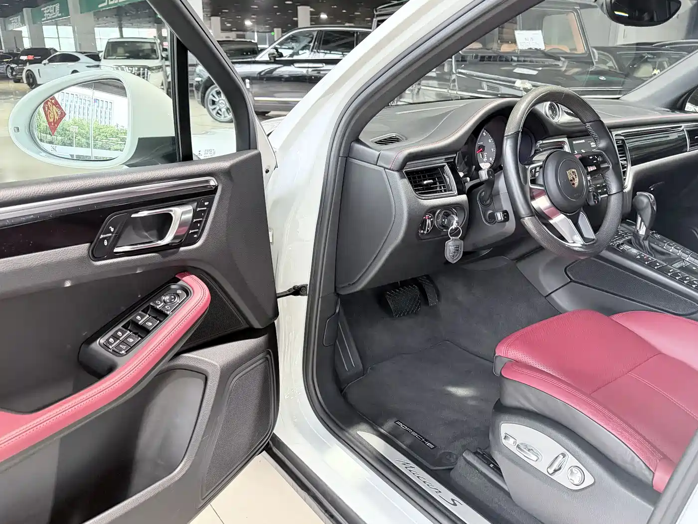 Porsche Macan 2017 Macan S 3.0T фото 2