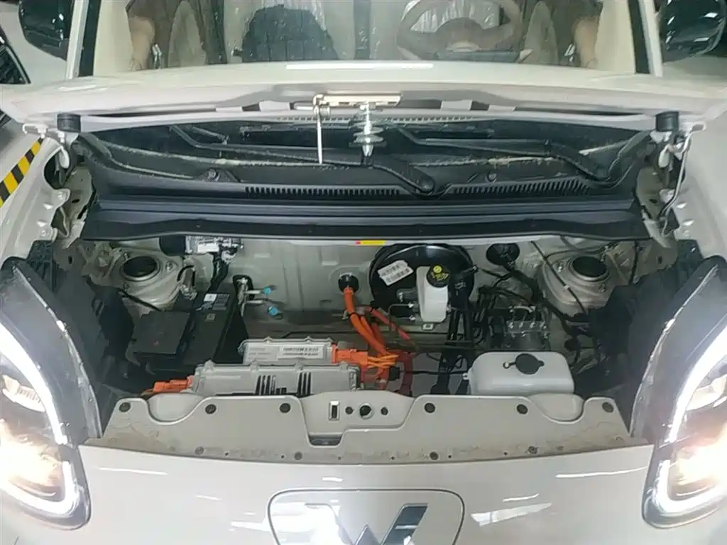Wuling Motors Hongguang MINIEV 2026 2025 4-Door Advanced