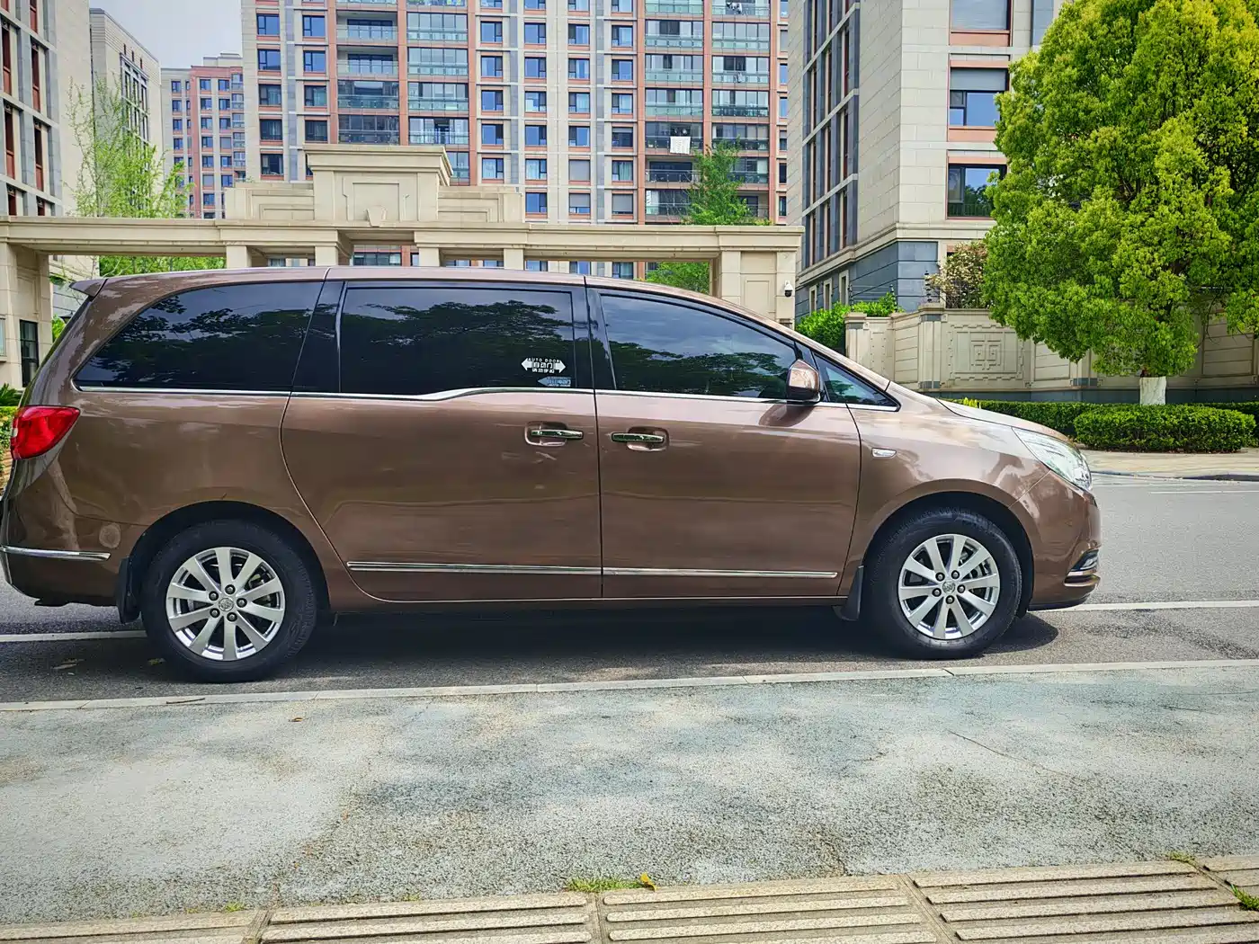 Buick GL8 2018 28T Premium Model China VI фото 15