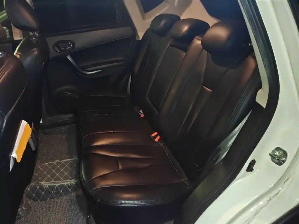GAC Trumpchi Trumpchi GS5 2014 2.0L Automatic 2WD Premium Edition фото 15