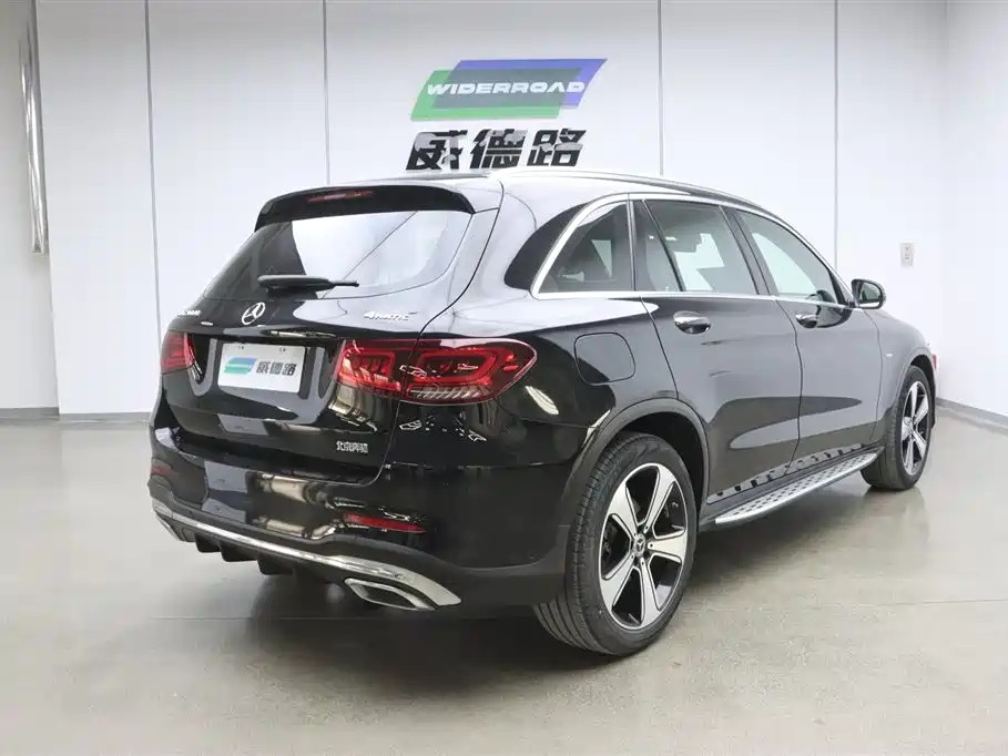 Mercedes-Benz GLC 2022 Facelift GLC 300 L 4MATIC Dynamic Collector's Edition фото 3