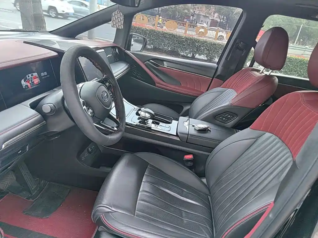 Фото 15 - GAC Trumpchi M8