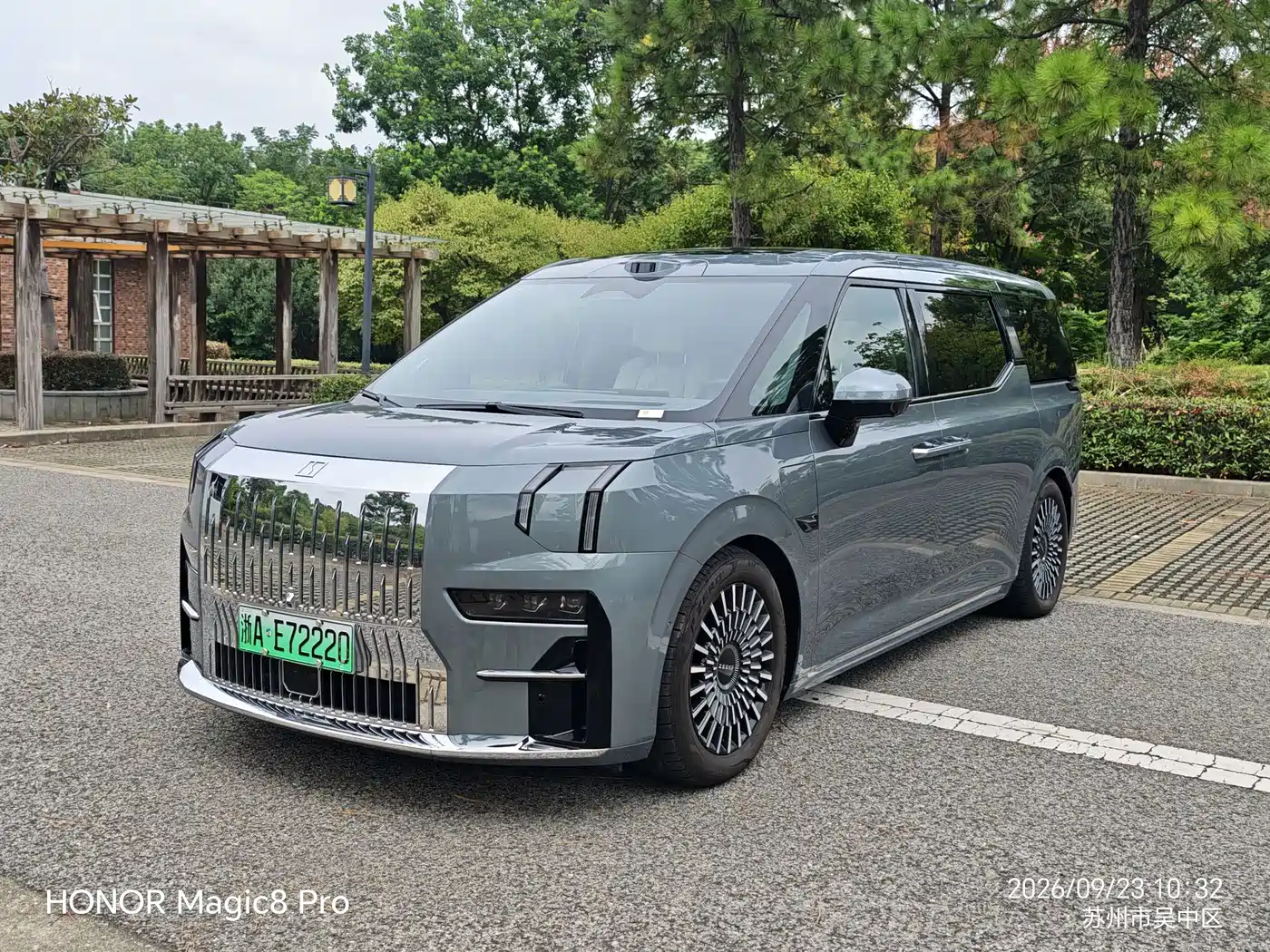 ZEEKR Zeekr 009 2024 7-Seat Aisle AWD Version 108kWh