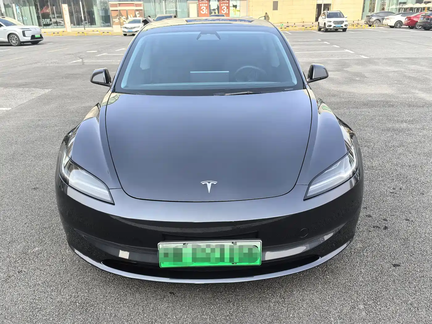 TESLA MODEL 3
