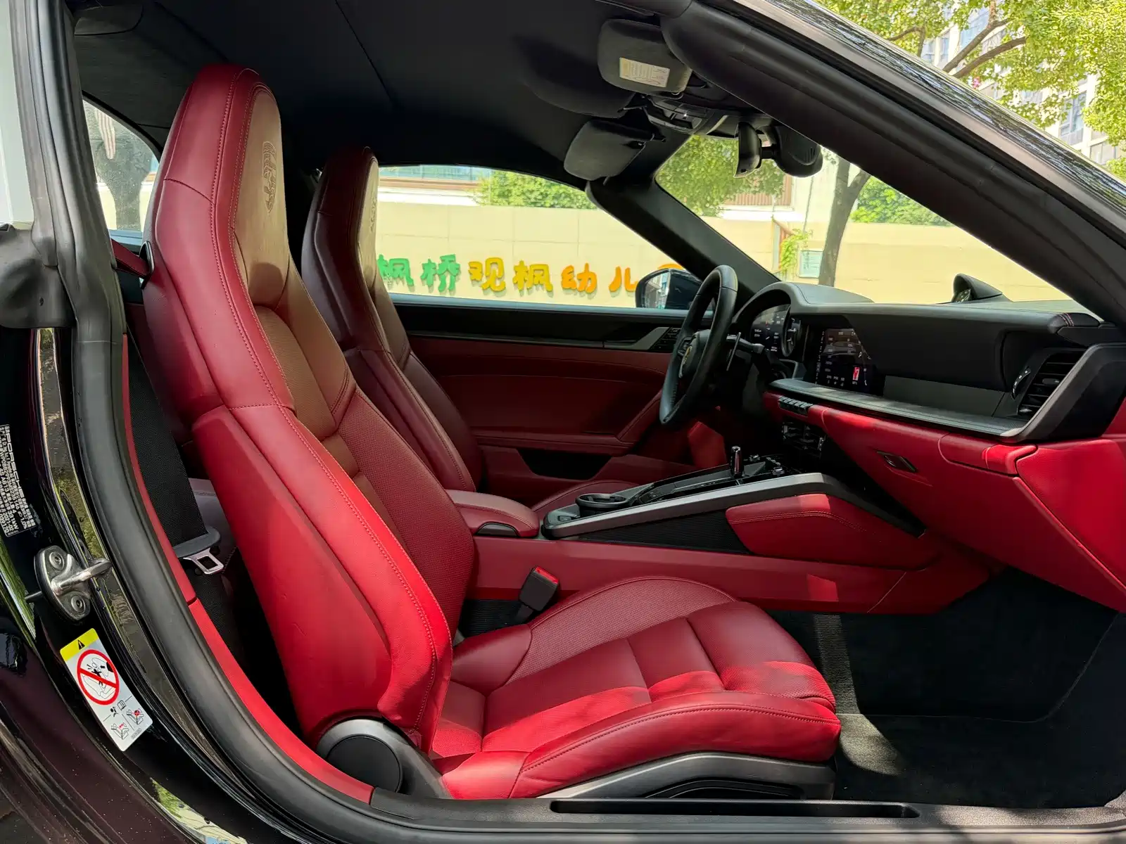 Photo 10 - Porsche 911