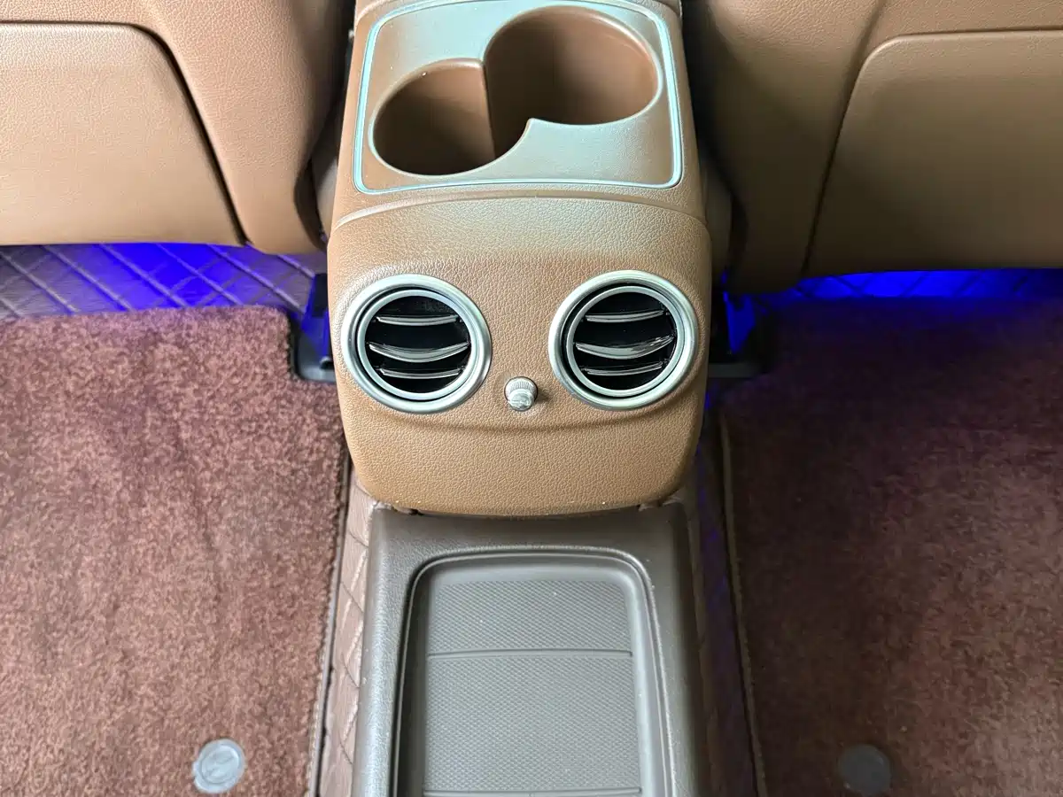 Mercedes-Benz E-Class 2020 E 300 L Fashion фото 9