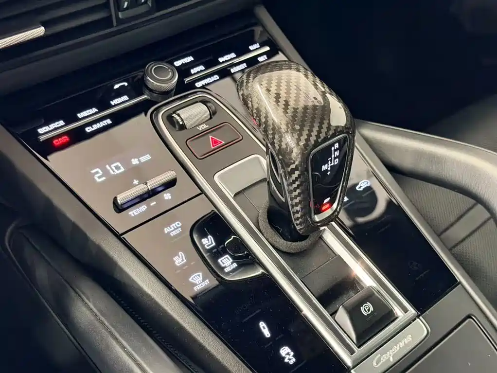 Porsche Cayenne 2019 Cayenne Coupé 3.0T фото 15