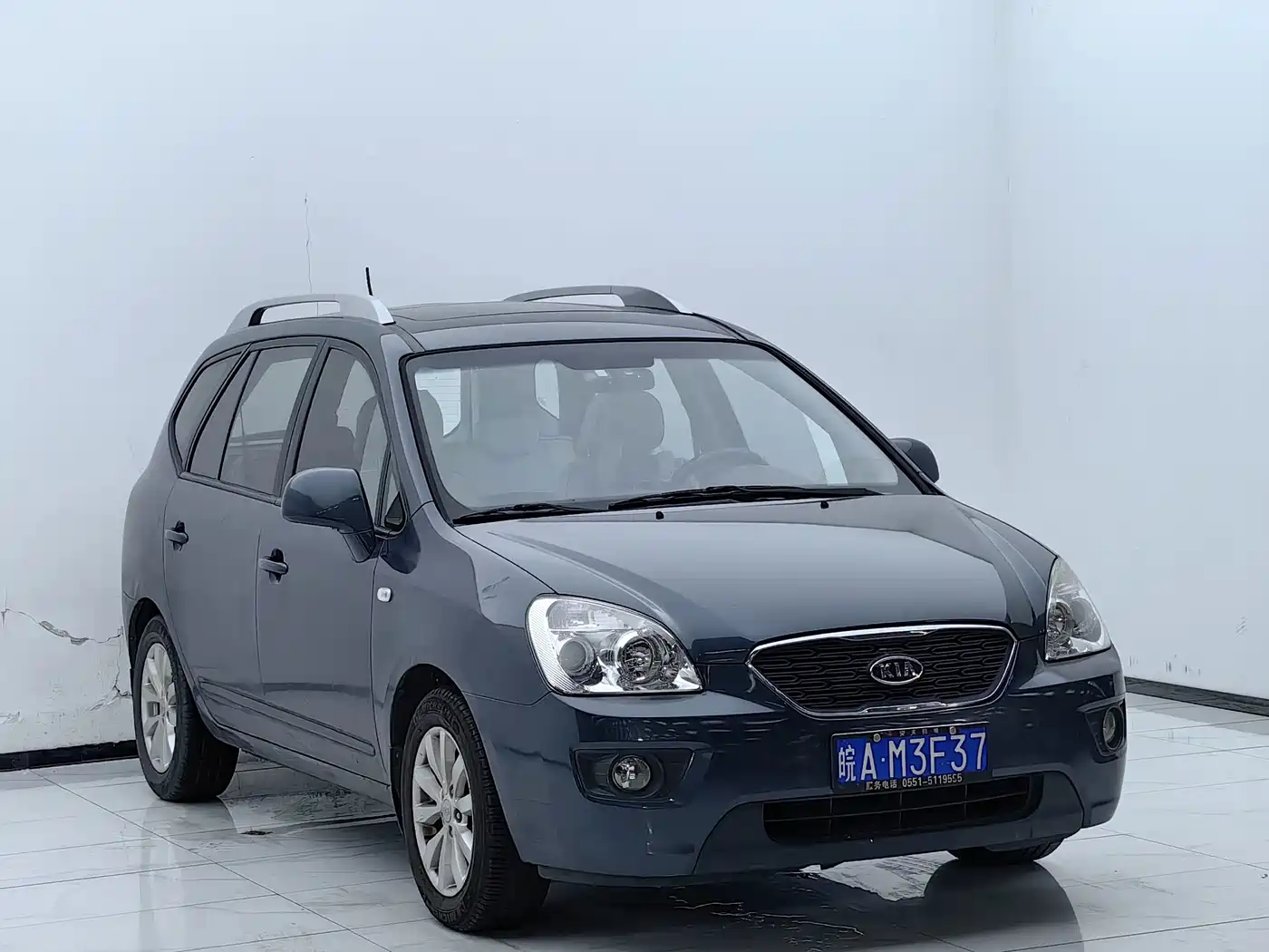 Kia Carens 2012 2011 2.0L 5-seat Automatic Comfort