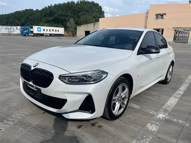 BMW 1 120i, M Спорт, чёрный пакет