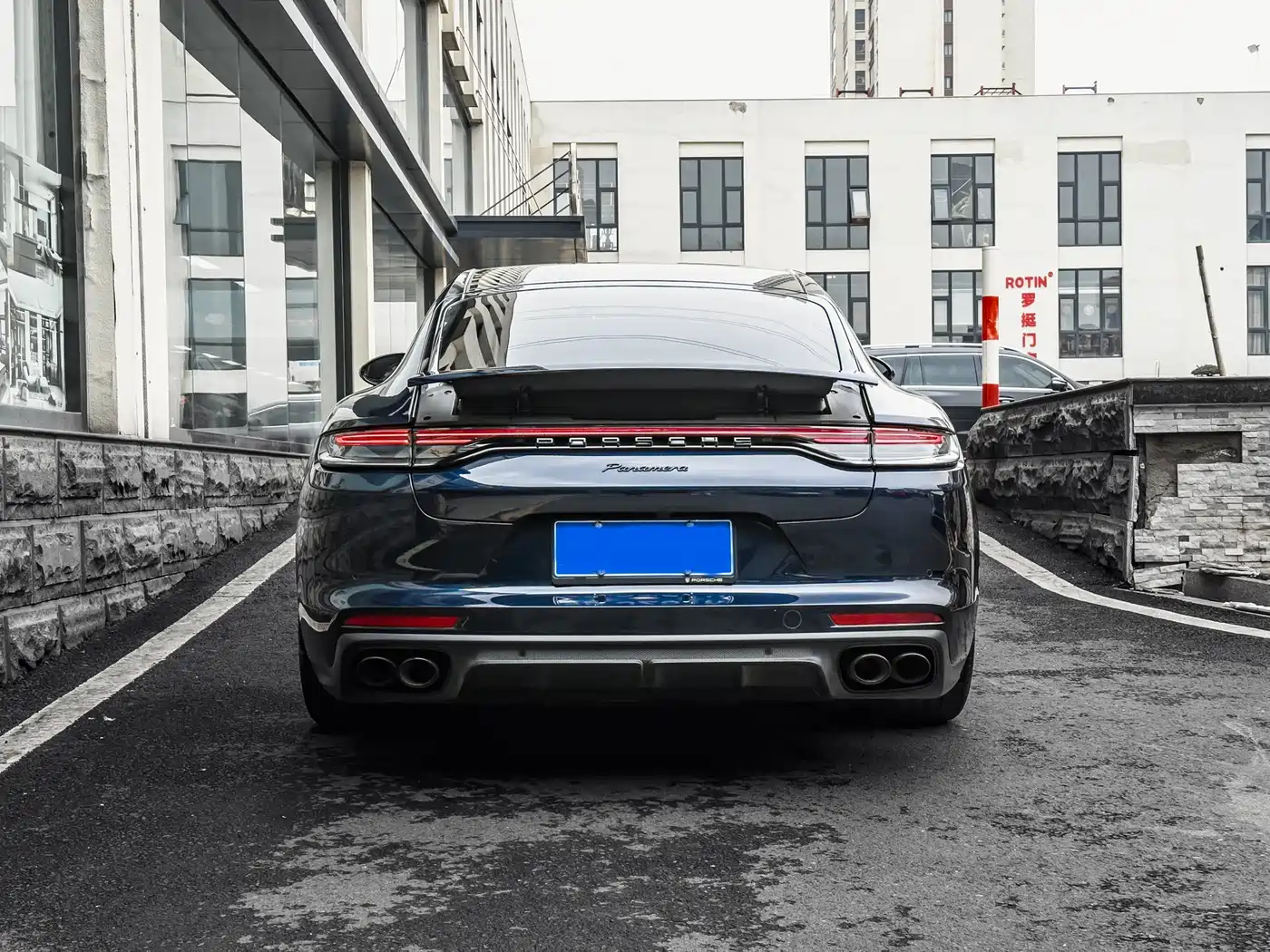 Porsche Panamera 2023 Panamera 2.9T Platinum Edition фото 4