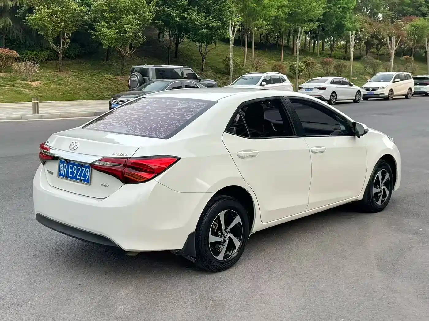 Toyota Levin 2017 Facelift 185T CVT Elite (China V) фото 5