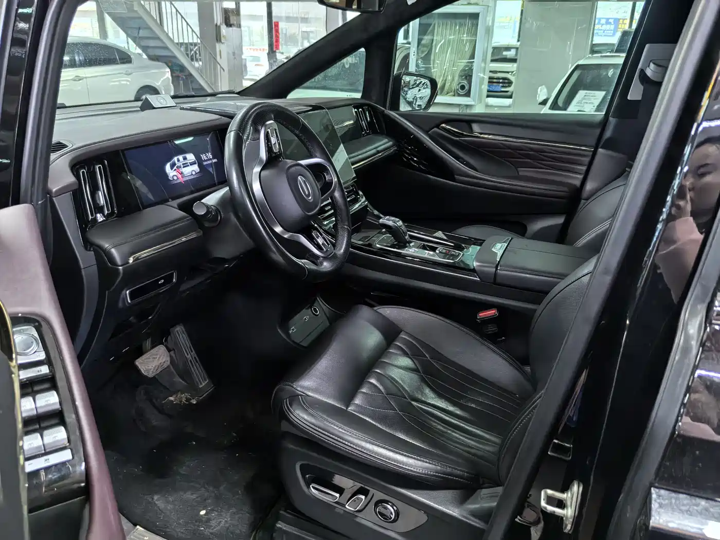 GAC Trumpchi Trumpchi M8 2024 Master Series 400T Ultimate Edition фото 7