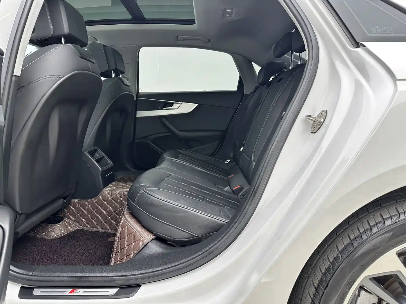 Audi A4L 2022 40 TFSI Fashion Dynamic фото 10