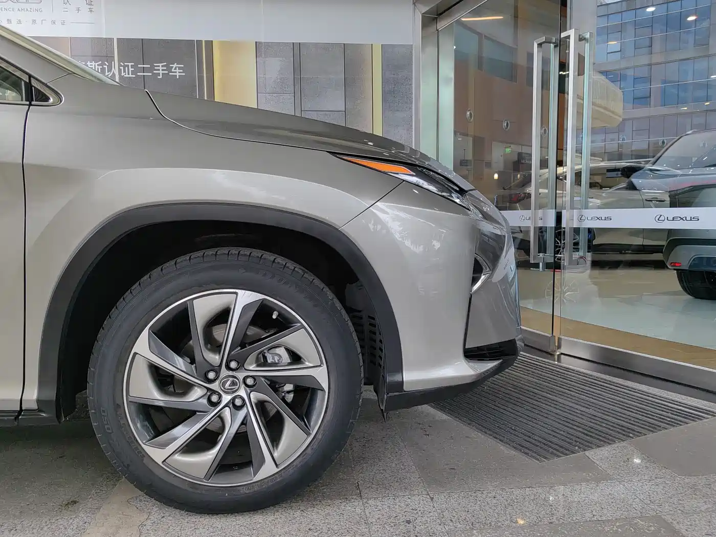Lexus RX 2016 300 4WD Elegance Edition (China V) фото 7