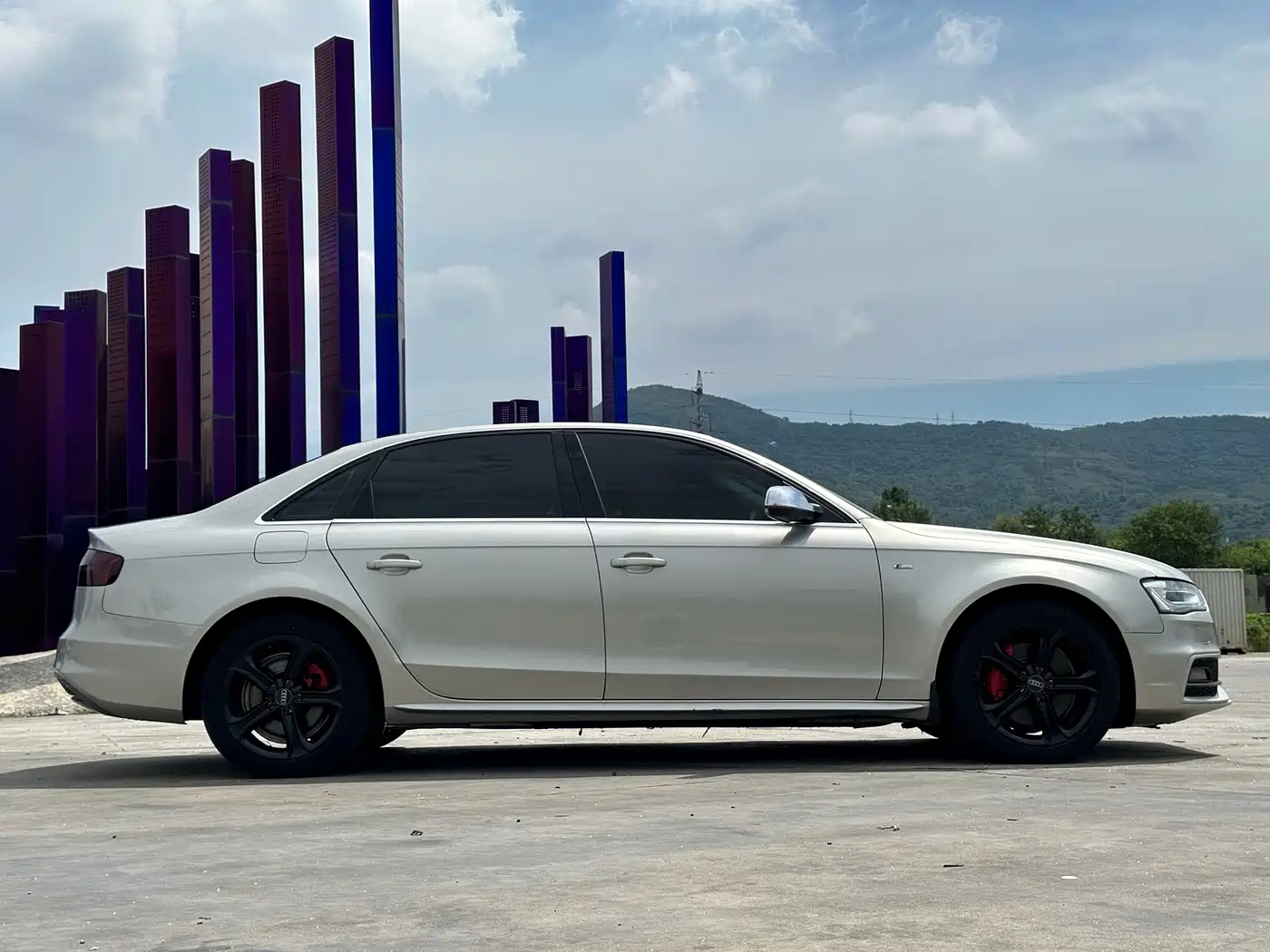 Фото 7 - Audi A4L