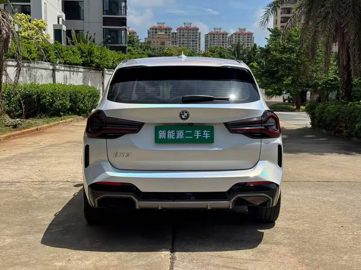 Фото 8 - BMW iX3