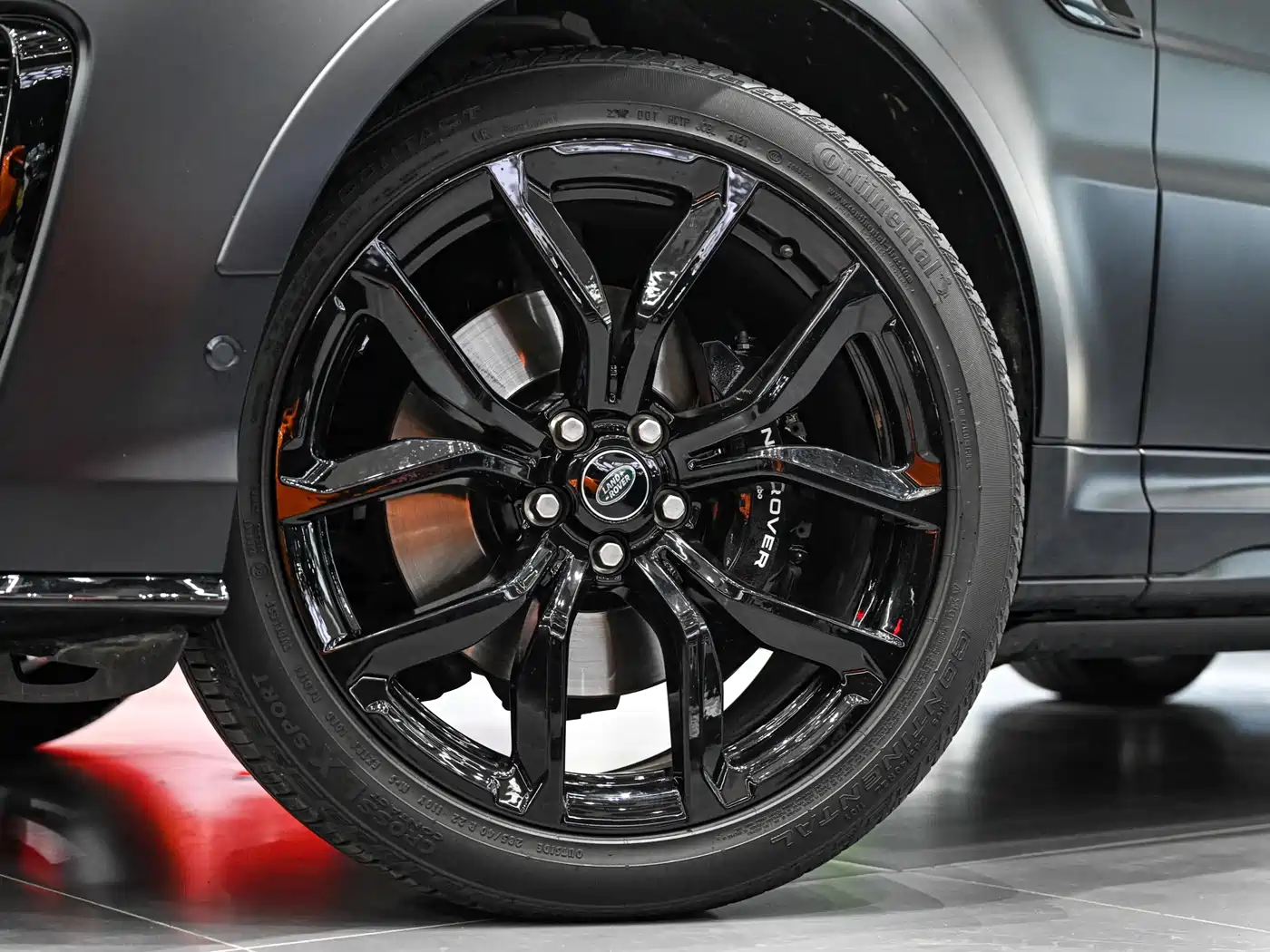 Land Rover Range Rover Sport 2022 Model 5.0 SC V8 SVR Peak Collector's Edition фото 12