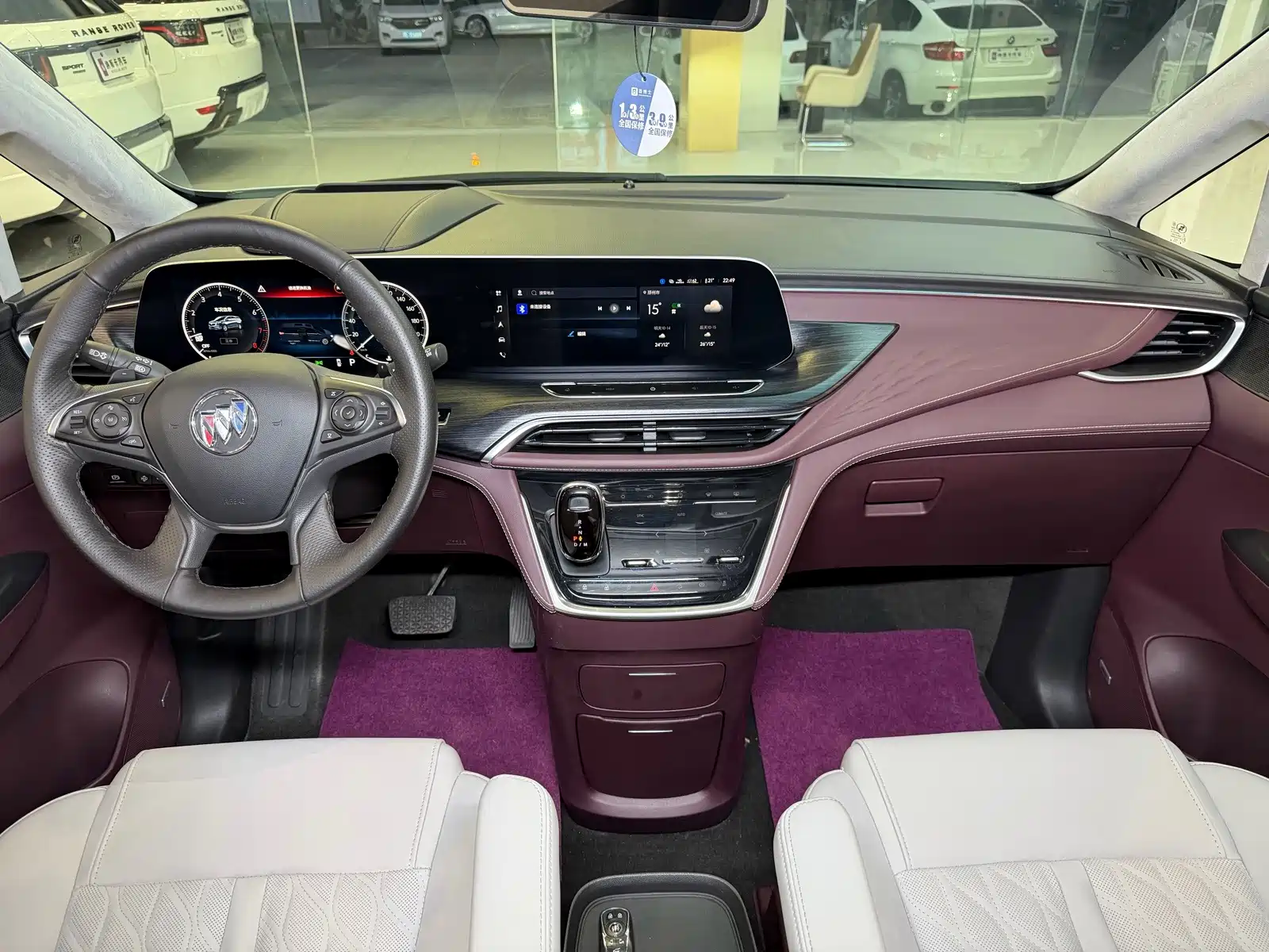 Photo 18 - Buick GL8