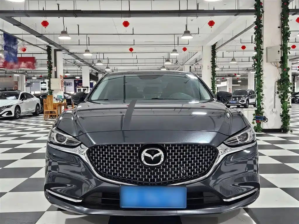 Photo 3 - Mazda Atenza