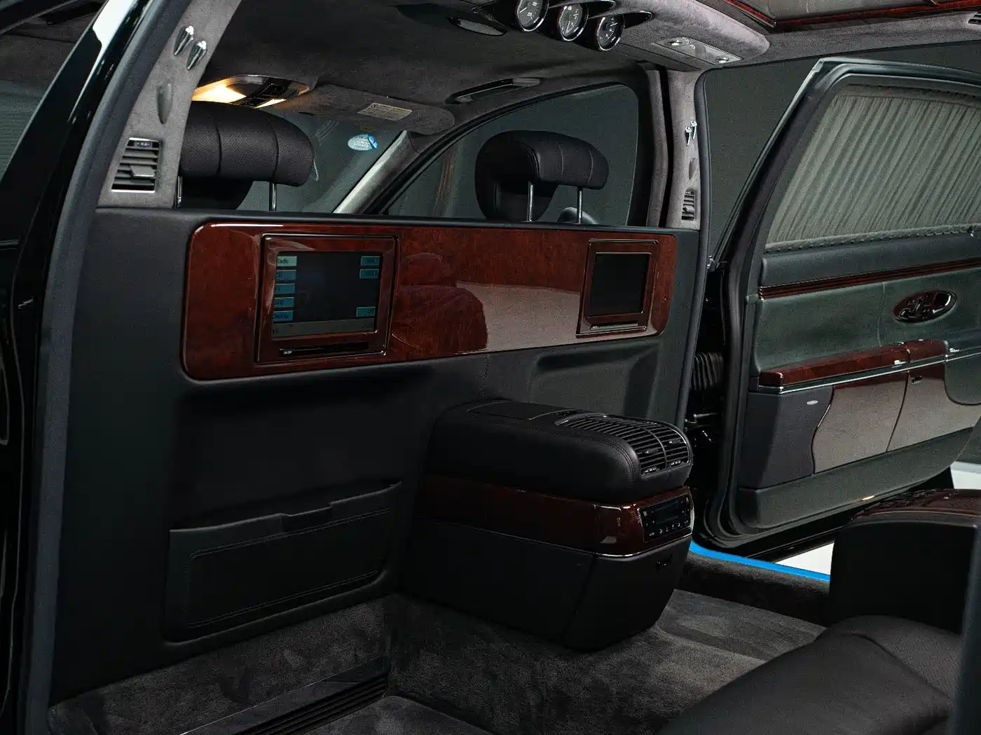 Maybach Maybach 2010 2007 Model 6.0T 62 S