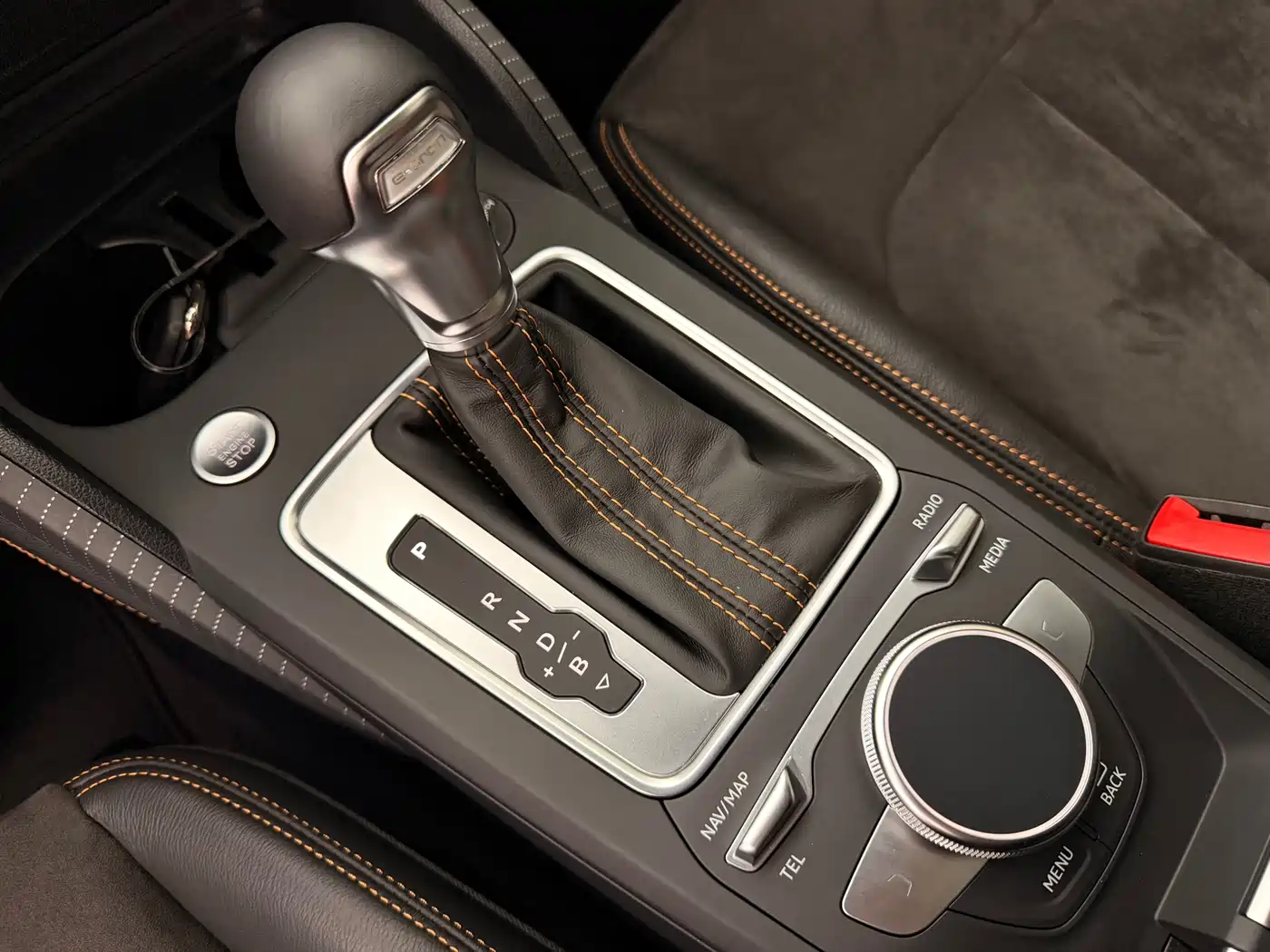 AUDI Q2L E-TRON