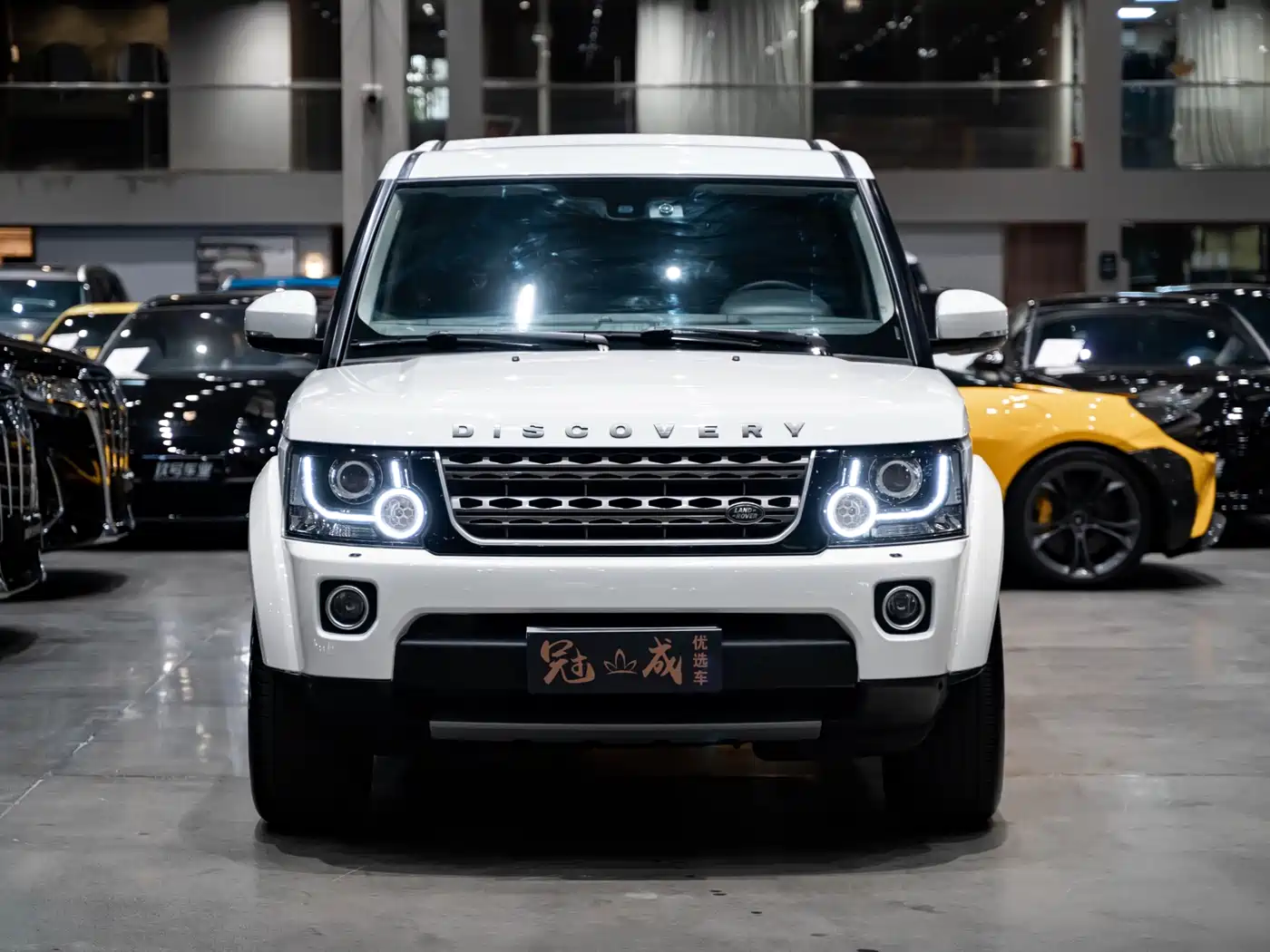 Land Rover Discovery 2016 3.0 SDV6 HSE Diesel фото 2